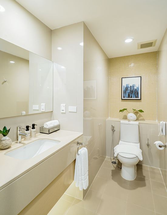 Junior Suite Bathroom