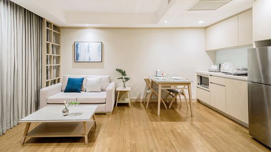 Junior Suite Dining area
